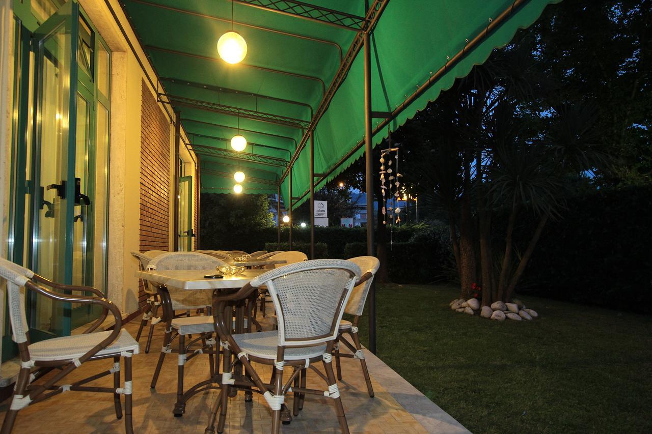 Hotel Vera Marina di Massa Extérieur photo